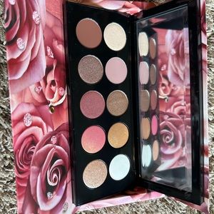 - Brand New Path Mc Grath Labs Mothership V11 Divine Rose Eyeshadow Palette